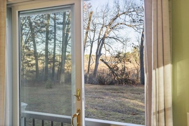 88 Wright Rd, Concord, MA 01742