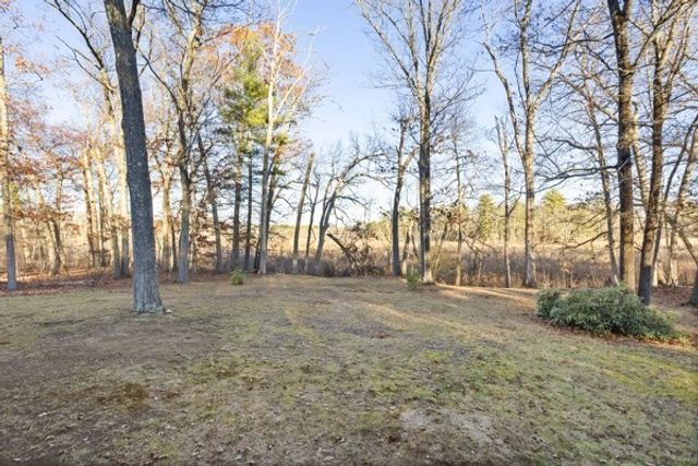 88 Wright Rd, Concord, MA 01742