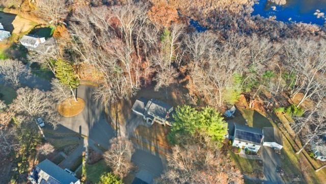 88 Wright Rd, Concord, MA 01742