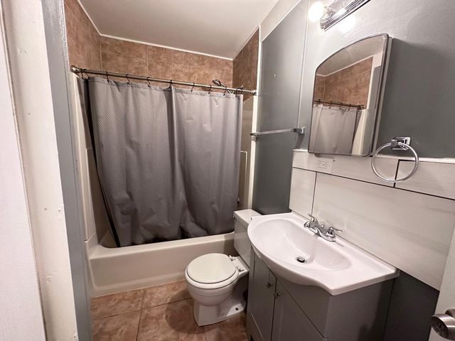 228 Oakshire Dr, Houma, LA 70364
