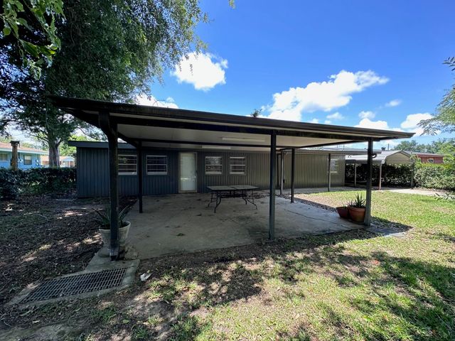 228 Oakshire Dr, Houma, LA 70364