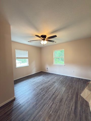 9 Wheeler Lane, Pottsville, AR 72858