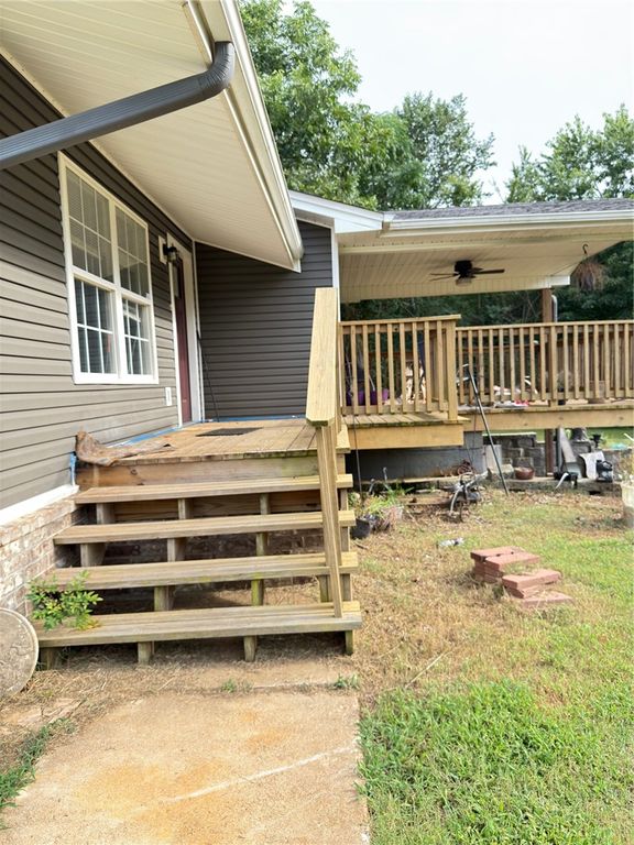 9 Wheeler Lane, Pottsville, AR 72858