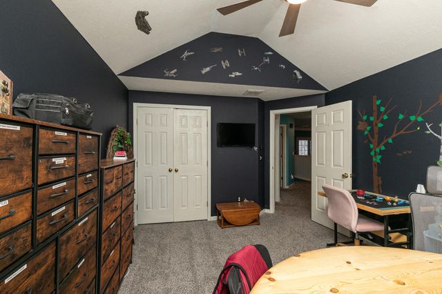 3861 W Lark Street, Springfield, MO 65810