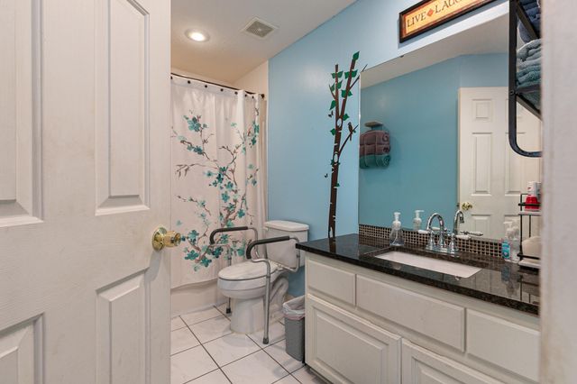 3861 W Lark Street, Springfield, MO 65810