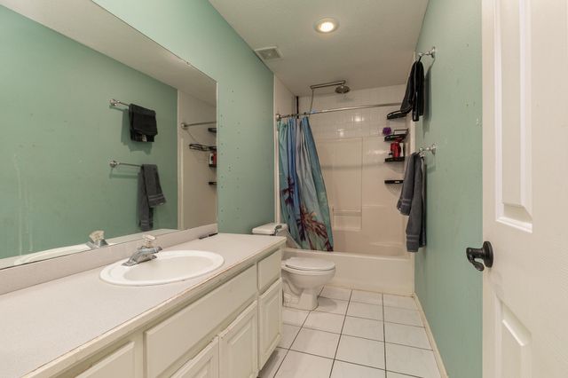 3861 W Lark Street, Springfield, MO 65810