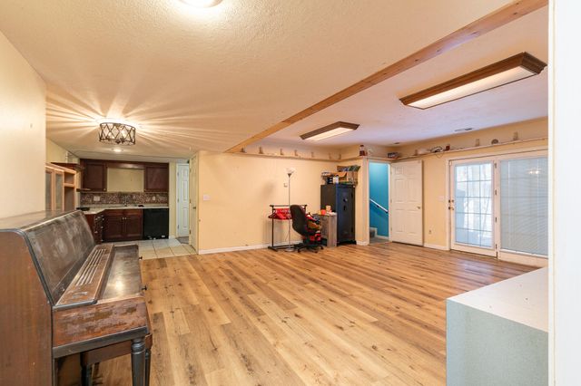 3861 W Lark Street, Springfield, MO 65810