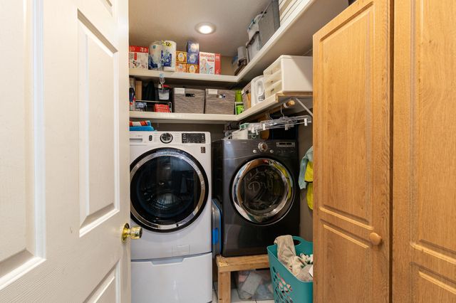 3861 W Lark Street, Springfield, MO 65810