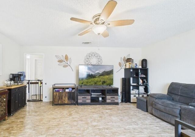 8109 Avenue V, Lubbock, TX 79423