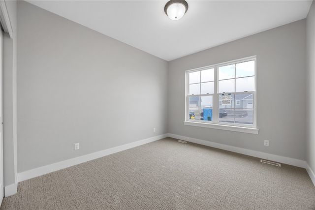 8806 Zeppelin Avenue NE, Cedar Rapids, IA 52402