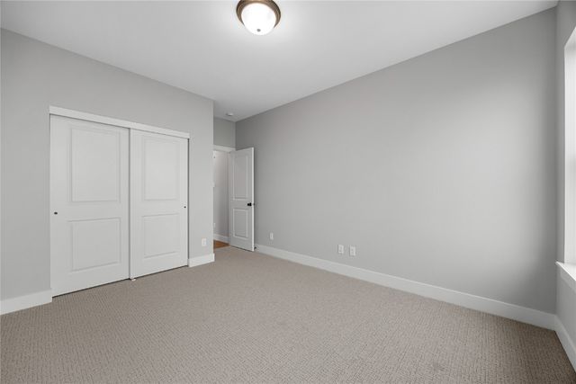 8806 Zeppelin Avenue NE, Cedar Rapids, IA 52402