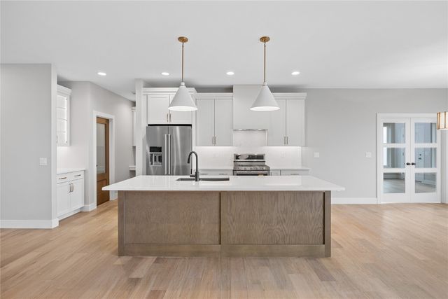 8806 Zeppelin Avenue NE, Cedar Rapids, IA 52402