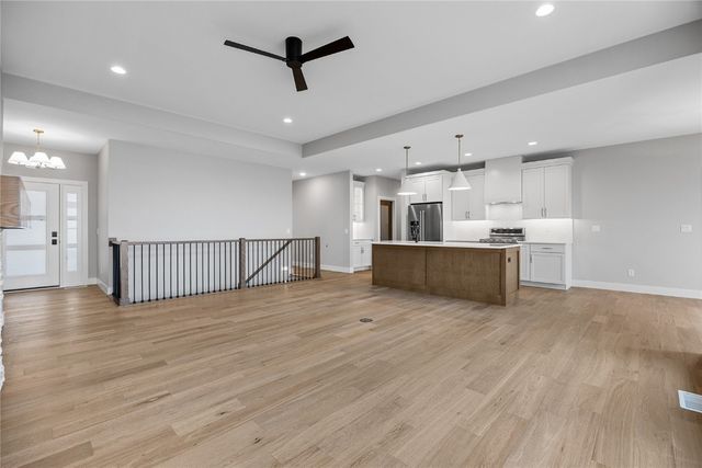 8806 Zeppelin Avenue NE, Cedar Rapids, IA 52402