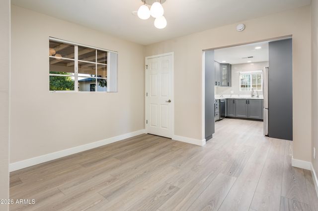 2111 W SOLANO Drive, Phoenix, AZ 85015