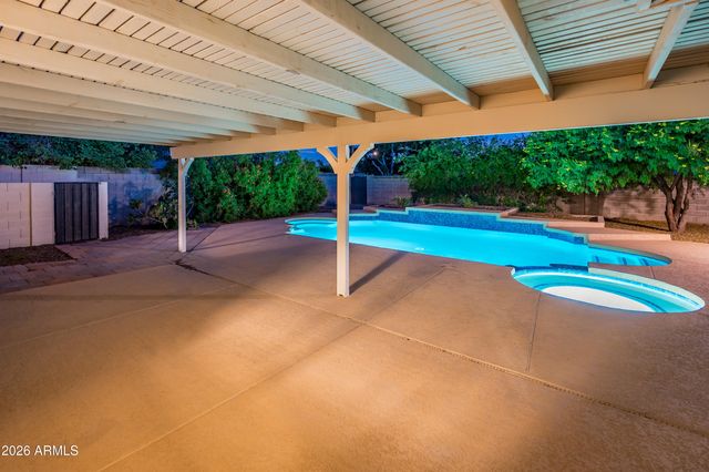 2111 W SOLANO Drive, Phoenix, AZ 85015