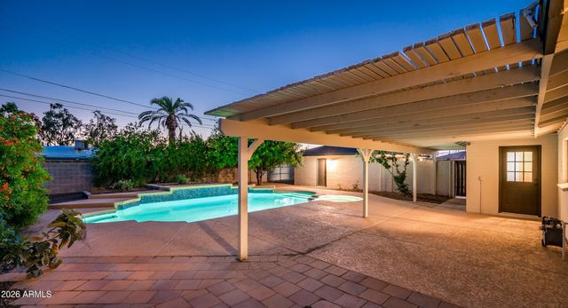 2111 W SOLANO Drive, Phoenix, AZ 85015