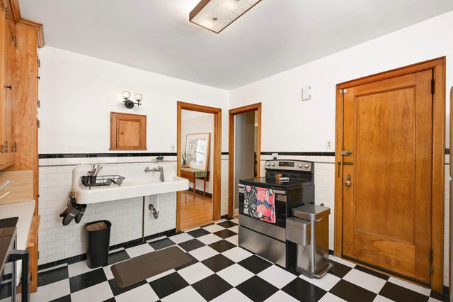 4304 Beard Avenue S, Minneapolis, MN 55410