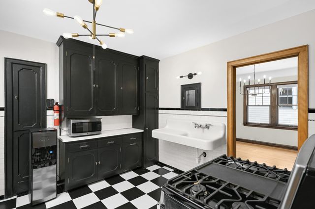 4304 Beard Avenue S, Minneapolis, MN 55410