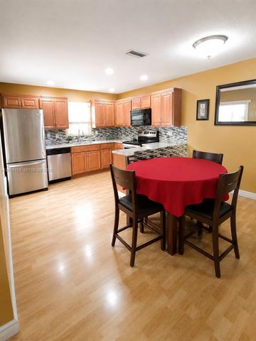 7833 Tam Oshanter Boulevard 7833, North Lauderdale, FL 33068