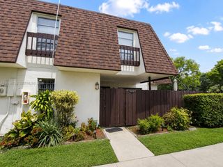 7833 Tam Oshanter Boulevard 7833, North Lauderdale, FL 33068