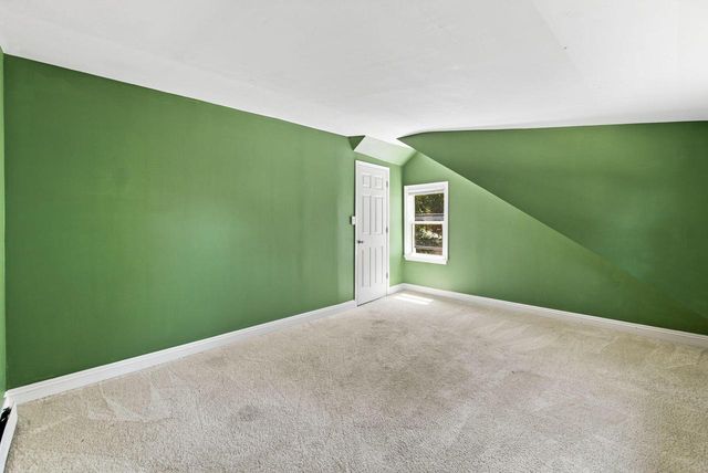 4858 N Iroquois AVENUE, Glendale, WI 53217