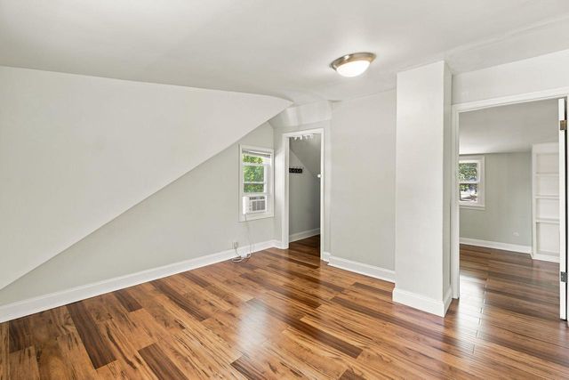4858 N Iroquois AVENUE, Glendale, WI 53217