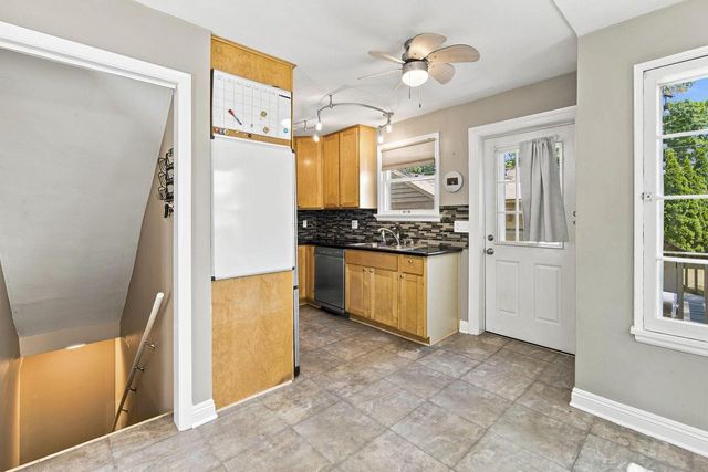 4858 N Iroquois AVENUE, Glendale, WI 53217