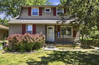 4858 N Iroquois AVENUE, Glendale, WI 53217
