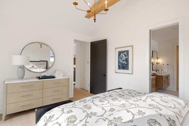 3749 Brookside Drive, Chaska, MN 55318