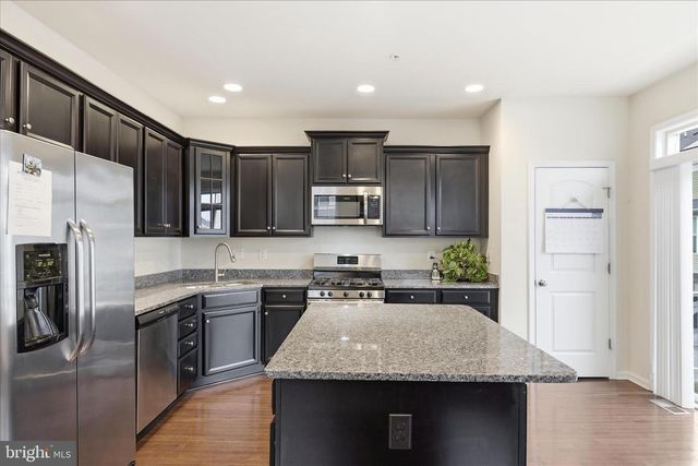 9511 SMITHVIEW PL, Lanham, MD 20706