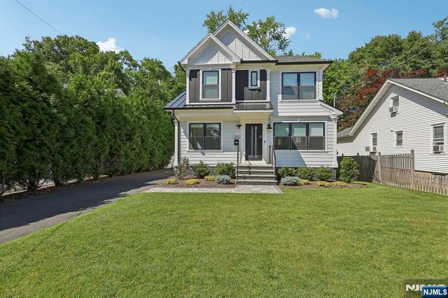 676 Ridgewood Avenue, Oradell, NJ 07649