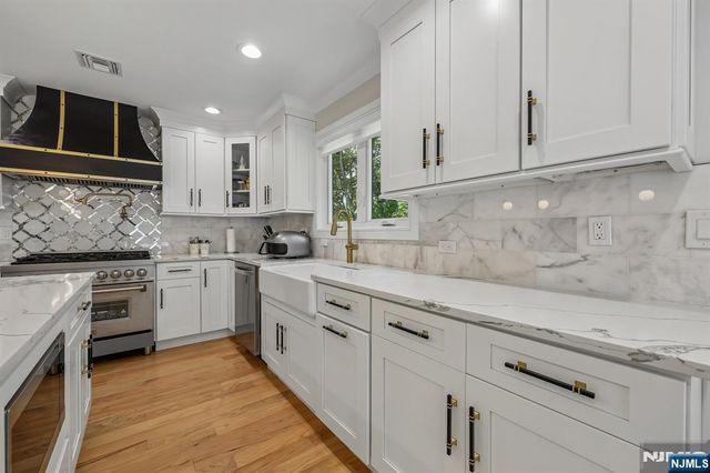 676 Ridgewood Avenue, Oradell, NJ 07649