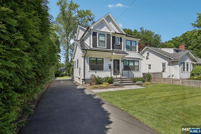 676 Ridgewood Avenue, Oradell, NJ 07649