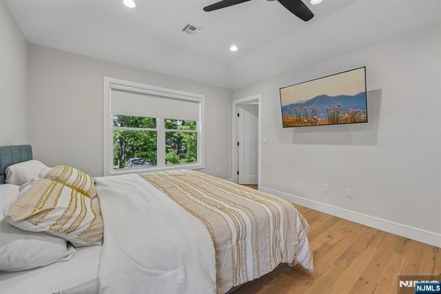 676 Ridgewood Avenue, Oradell, NJ 07649