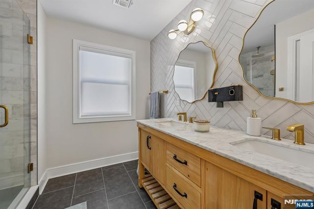 676 Ridgewood Avenue, Oradell, NJ 07649
