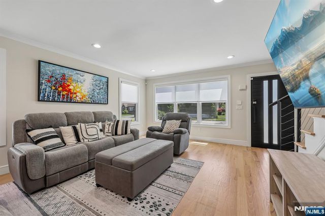 676 Ridgewood Avenue, Oradell, NJ 07649