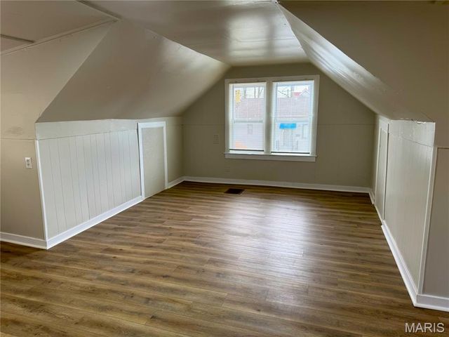 5749 Era Avenue, St Louis, MO 63136