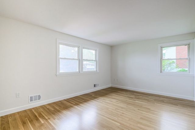 15 Bosworth Rd, Framingham, MA 01701