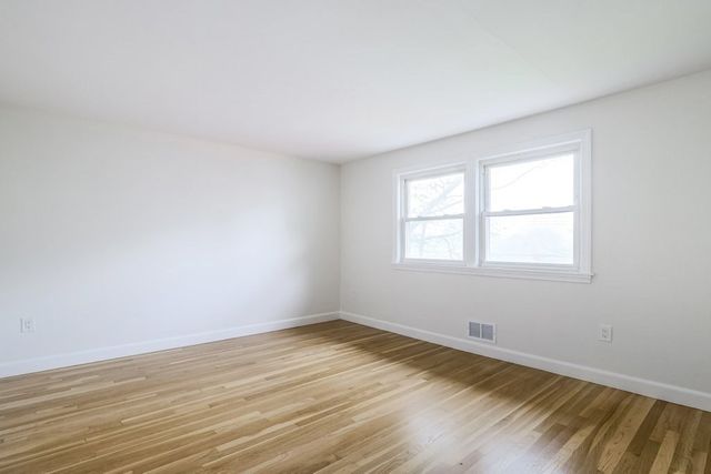 15 Bosworth Rd, Framingham, MA 01701