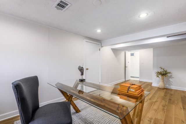 15 Bosworth Rd, Framingham, MA 01701