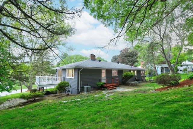 15 Bosworth Rd, Framingham, MA 01701
