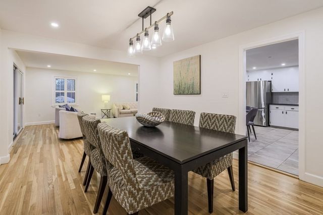 15 Bosworth Rd, Framingham, MA 01701
