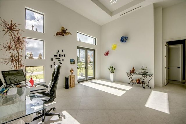 2028 NW 32nd PL, Cape Coral, FL 33993