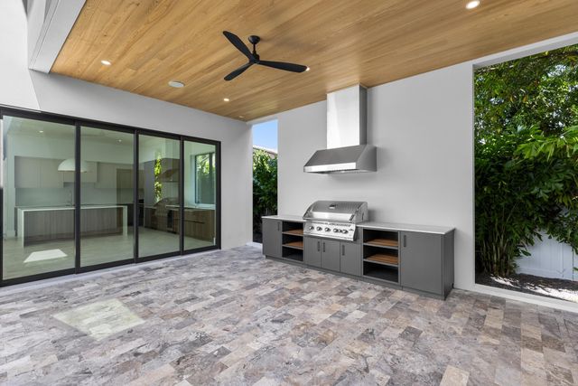 827 SE 2nd Avenue, Delray Beach, FL 33483