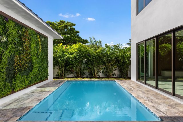 827 SE 2nd Avenue, Delray Beach, FL 33483