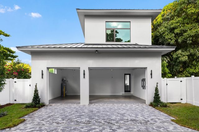 827 SE 2nd Avenue, Delray Beach, FL 33483