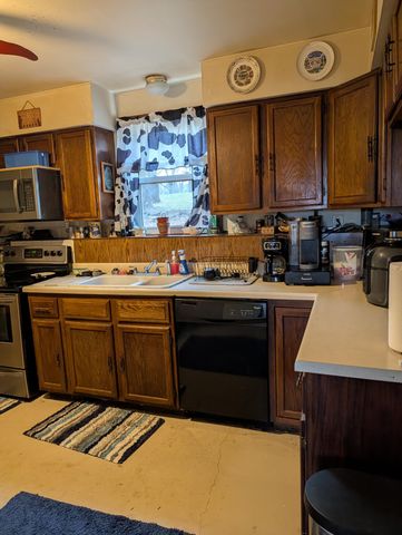 20250 S 1485 Road, Stockton, MO 65785