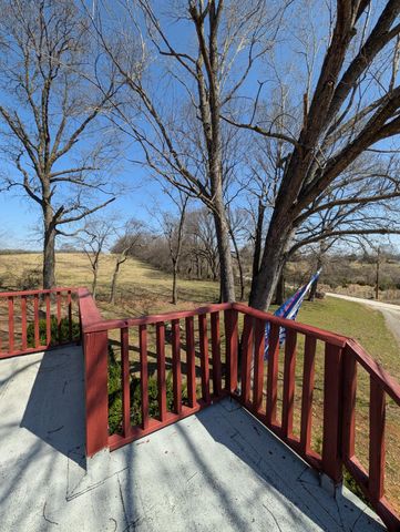 20250 S 1485 Road, Stockton, MO 65785