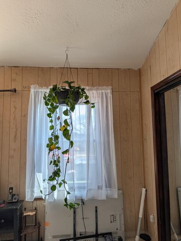 20250 S 1485 Road, Stockton, MO 65785