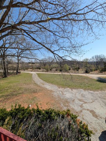 20250 S 1485 Road, Stockton, MO 65785